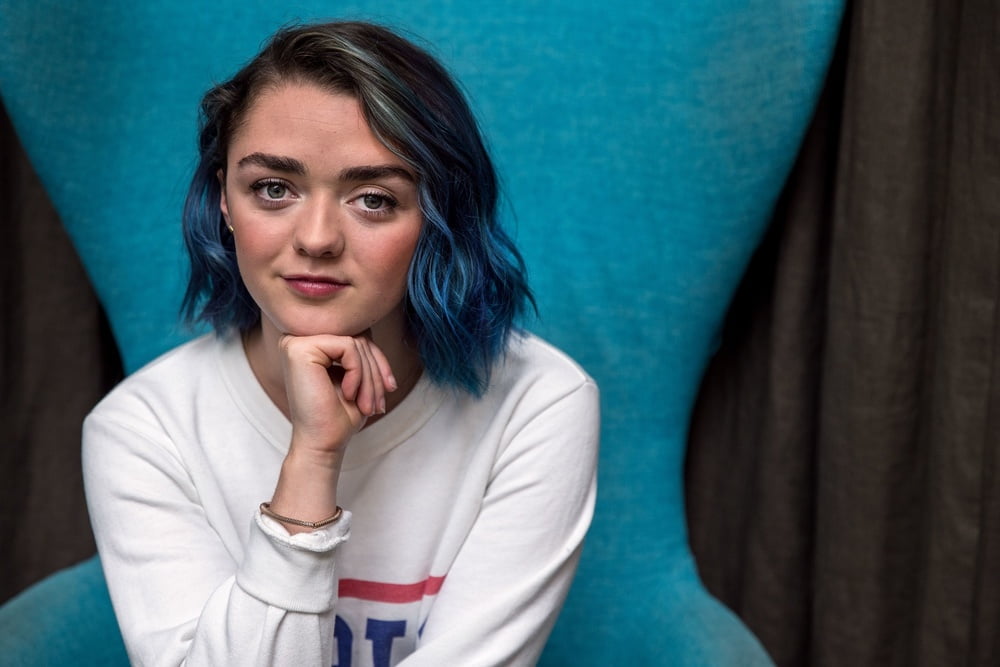 Maisie Williams Takeout Box