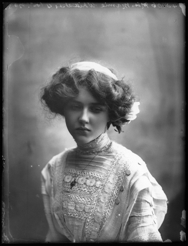 Mamie Whittaker English Actress Photographed By Bassano September 15 1910 NSF