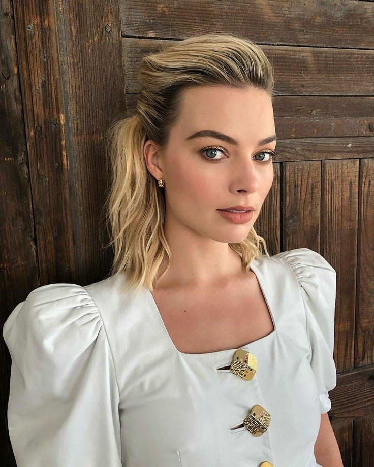 Margot Robbie NSFW