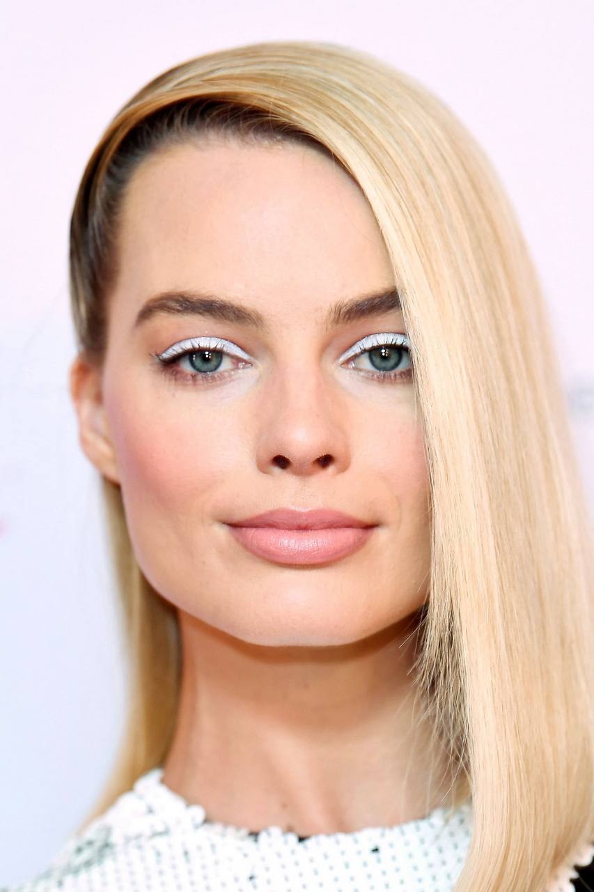 Margot Robbie Was Structured For A Rough Face Fucking NSFW