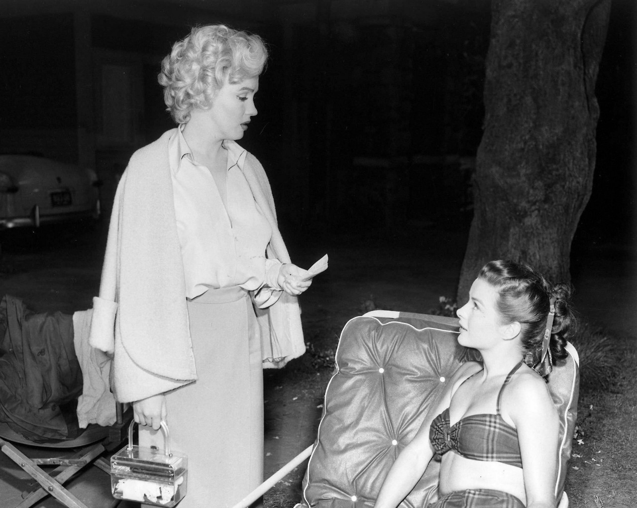 Marilyn Monroe And Jean Peters During The Filming Of Niagara 1953 NSF