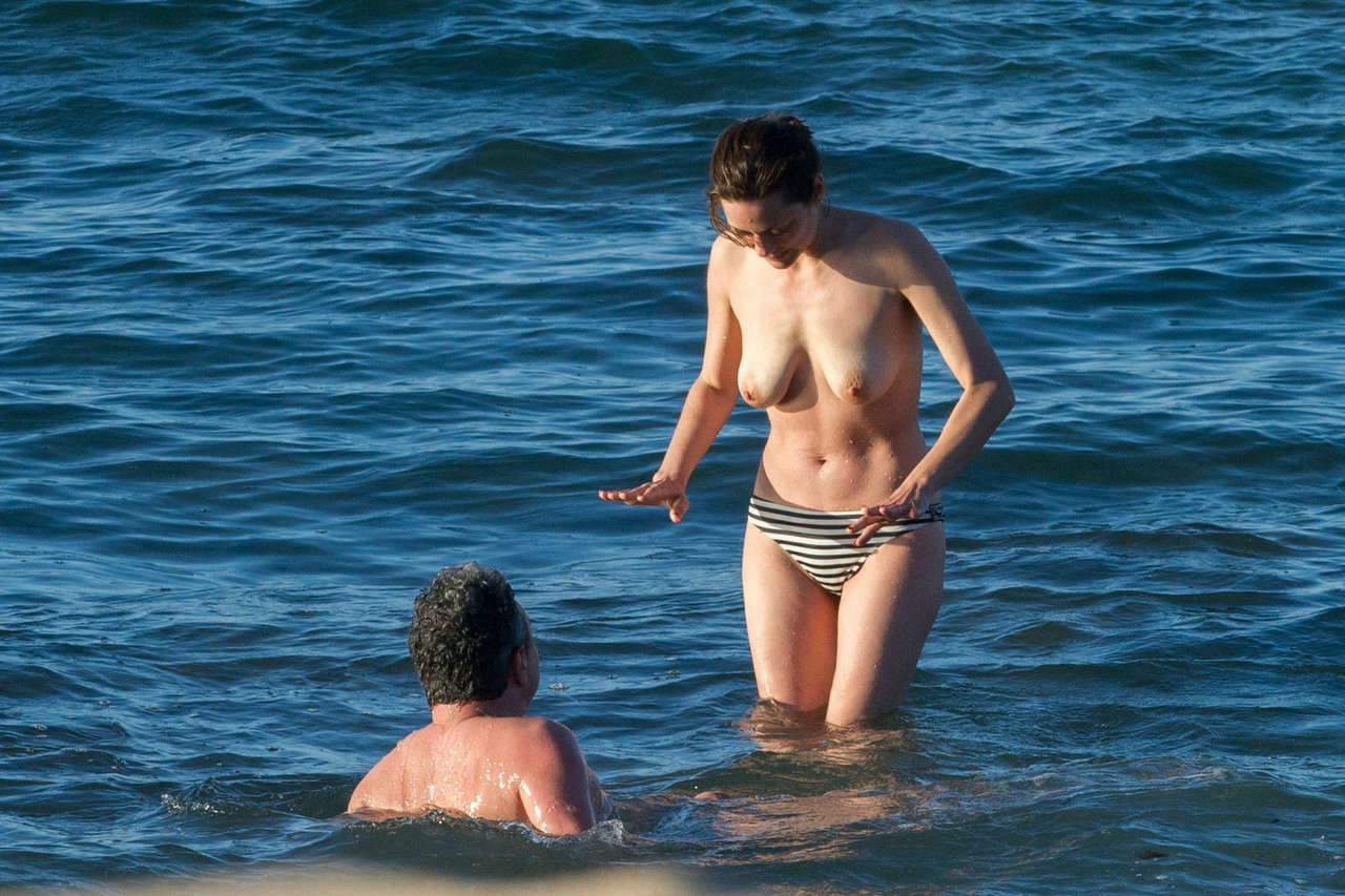 Marion Cotillard Topless On Beach In Fuereventura NSFW