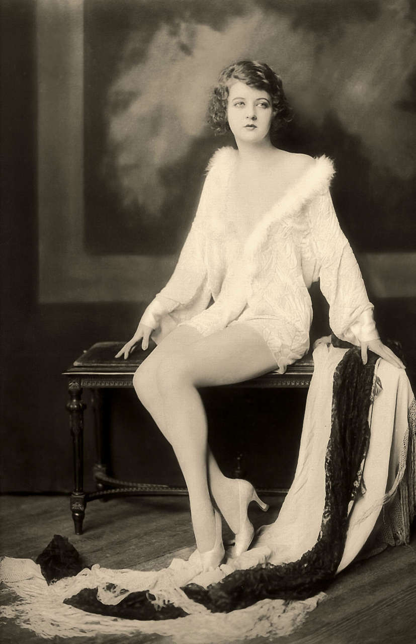 Martha Mansfield Photographed By Alfred Cheney Johnston C 1919 NSF