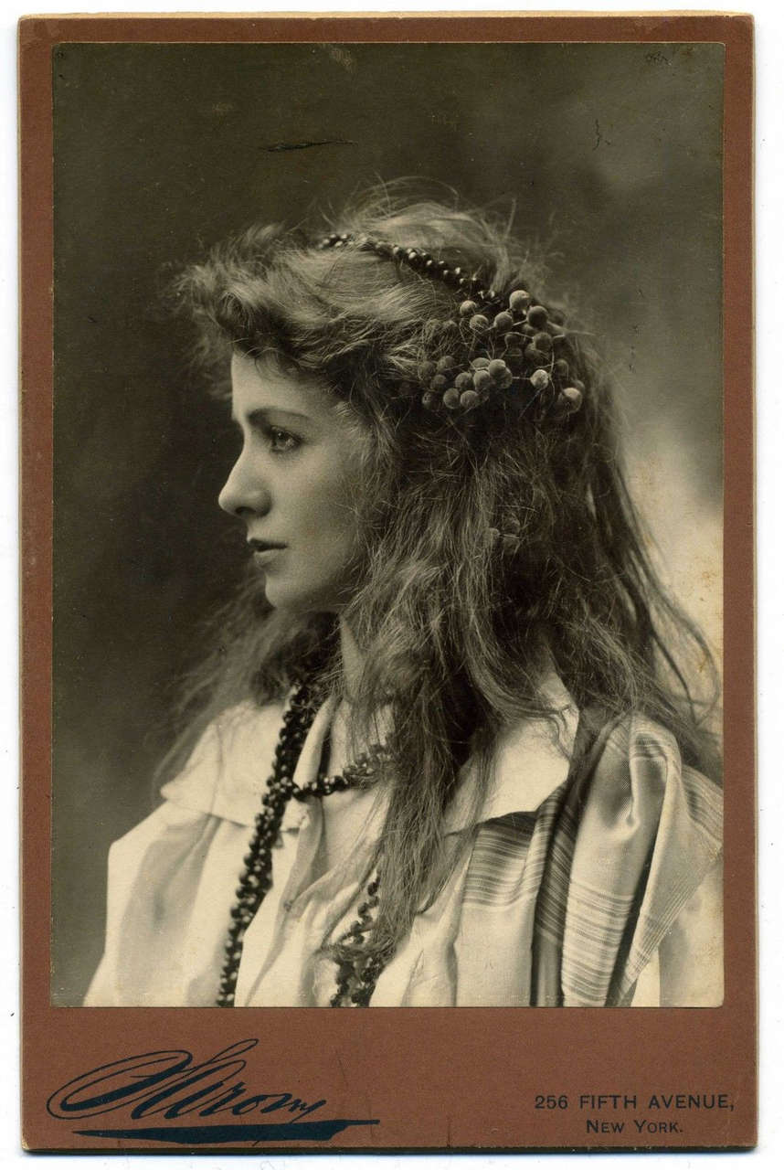 Maude Adams Ca 1890 NSF