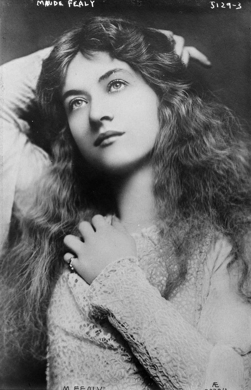 Maude Fealy Sometime Between 1900 And 1902 NSF