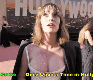 Maya Hawke Cleavage