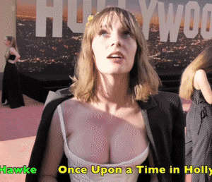 Maya Hawke Cleavage