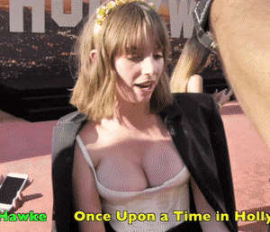 Maya Hawke Cleavage