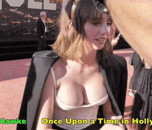 Maya Hawke Cleavage