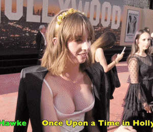 Maya Hawke Cleavage