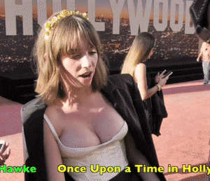 Maya Hawke Cleavage