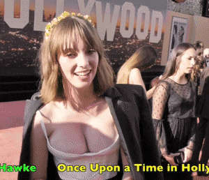 Maya Hawke Cleavage