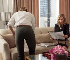 Melissa Benoist In Tight Pants On Supergirl Ass