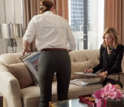 Melissa Benoist In Tight Pants On Supergirl Ass