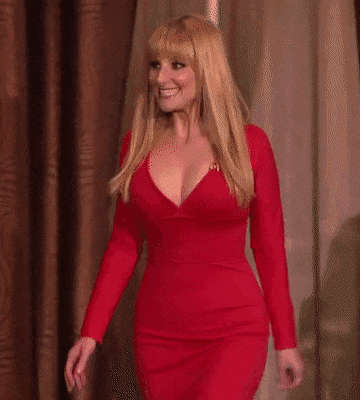 Melissa Rauch Big Tits