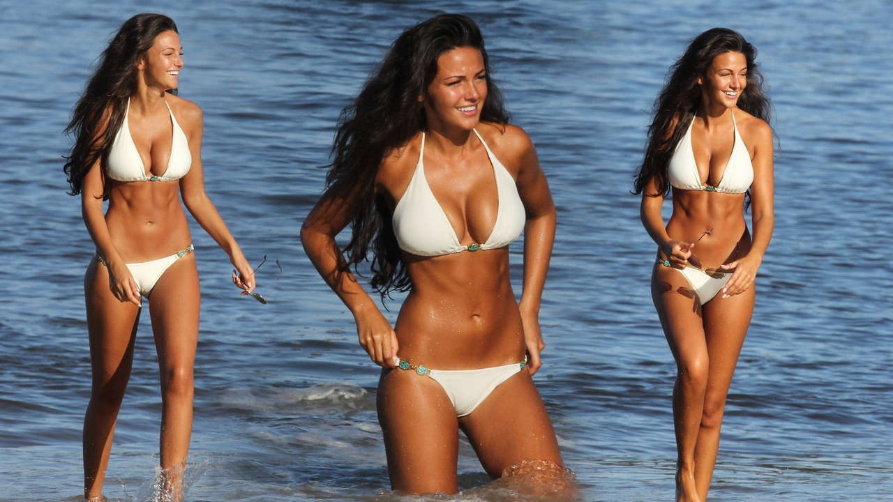 Michelle Keegan Abs