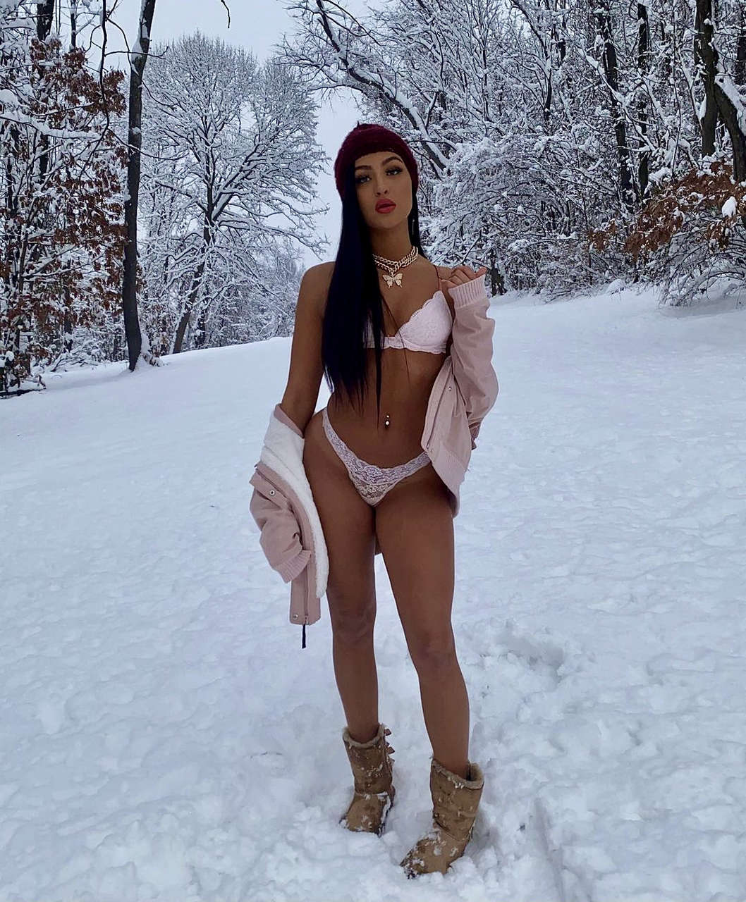 Mila Monet In The Snow Nud