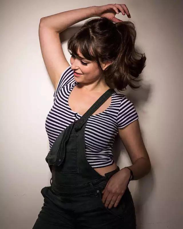 Milana Vayntrub NSFW