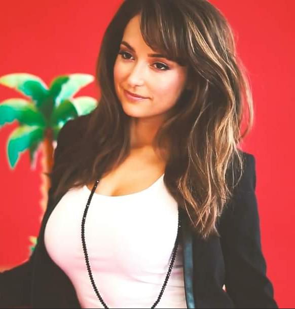 Milana Vayntrub NSFW