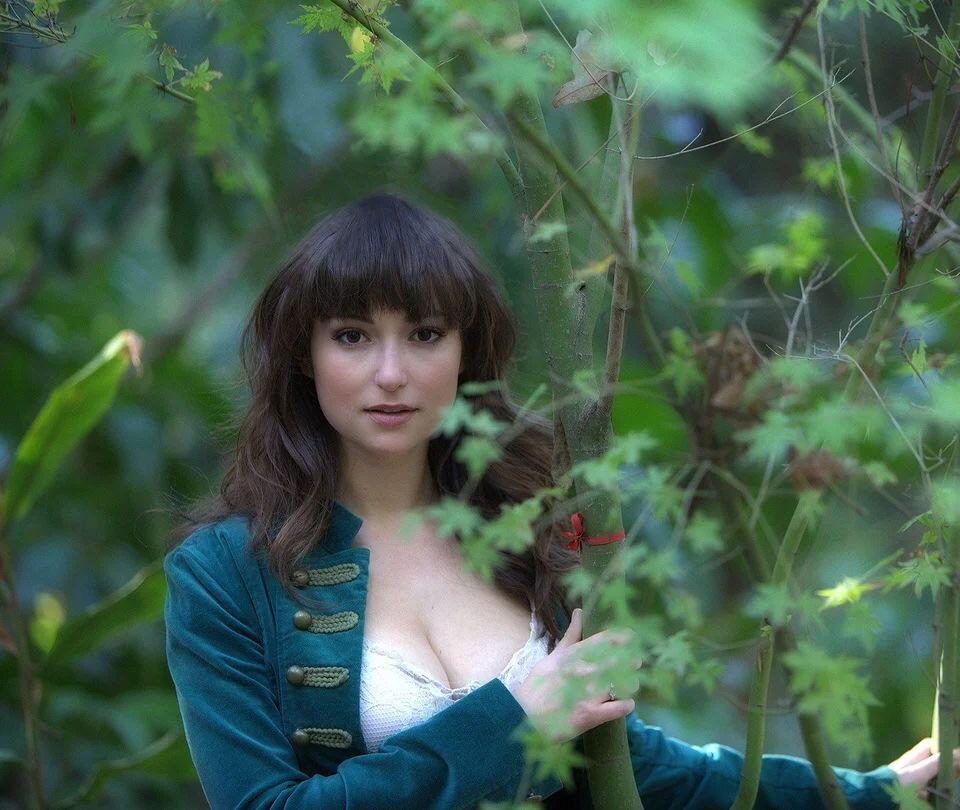 Milana Vayntrub NSFW