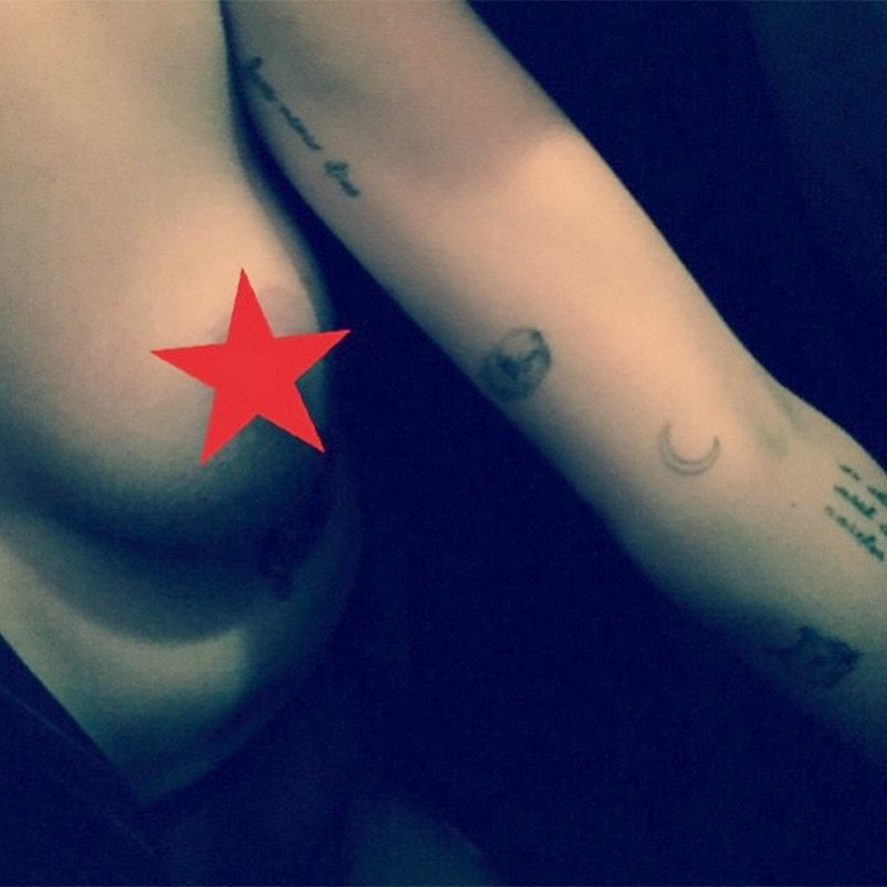 Miley Cyrus Protesting Against Censoring The Nipple By Censoring Her Nipple NSFW