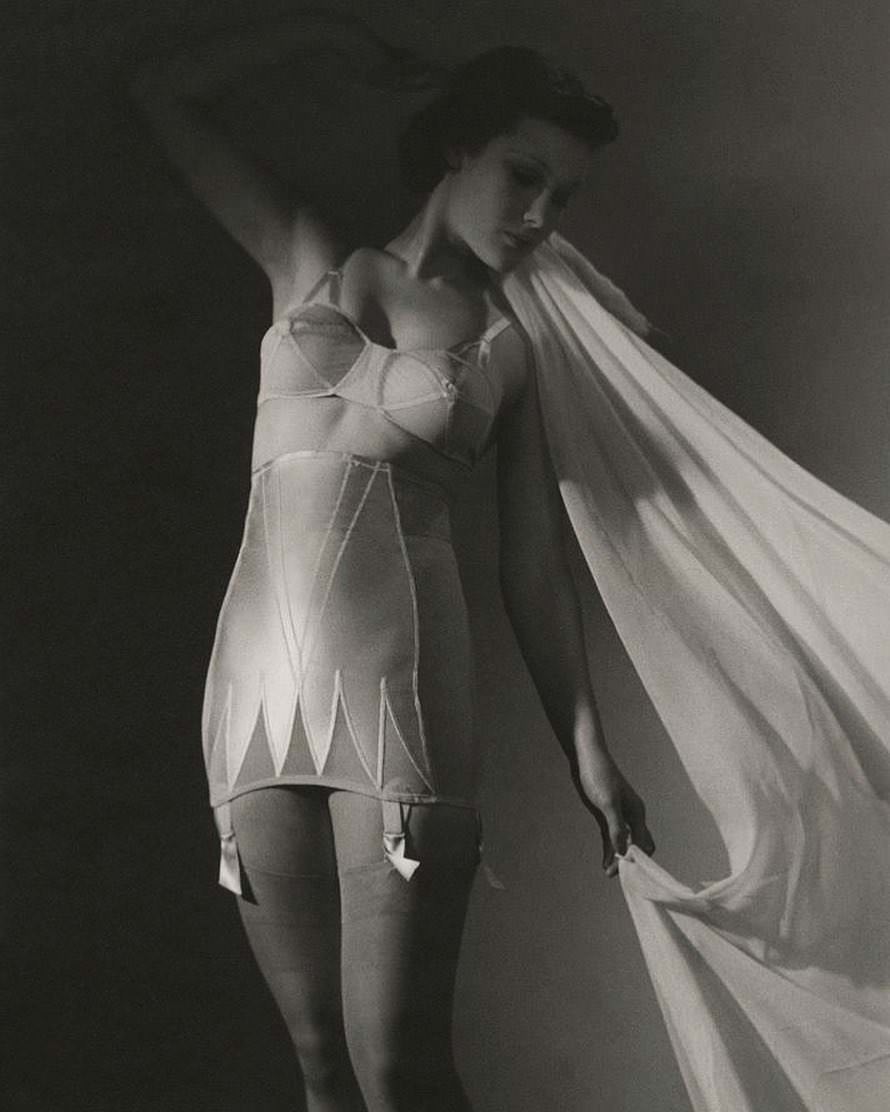 Model In Brassiere Andamp Shapewear Photographed By Toni Frissell For Vogue Magazine 1938 NSF