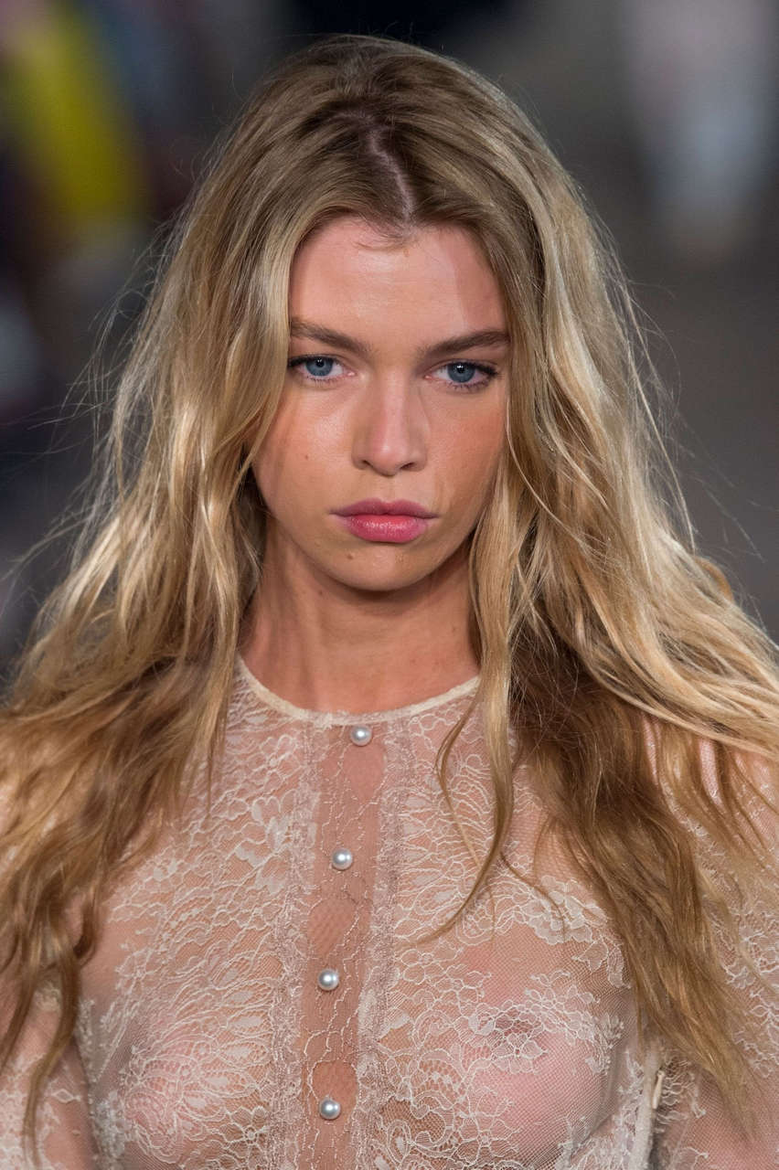 Model Stella Maxwell NSFW