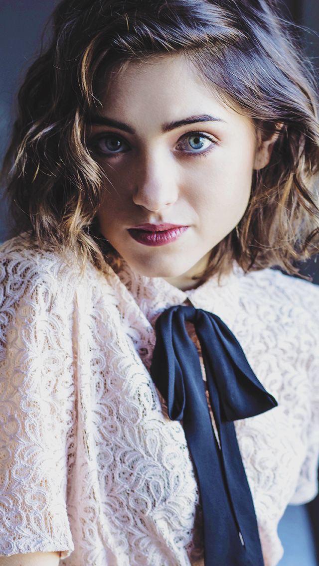 Natalia Dyer NSFW