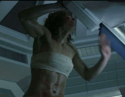 Noomi Rapace In Prometheus Abs