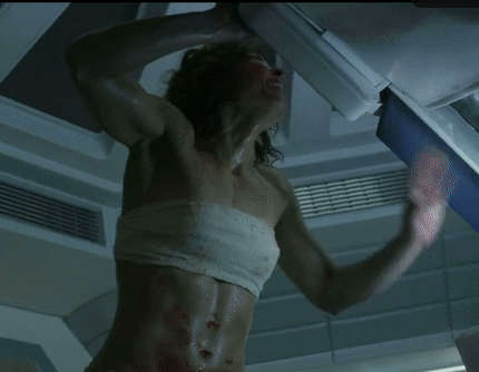 Noomi Rapace In Prometheus Abs