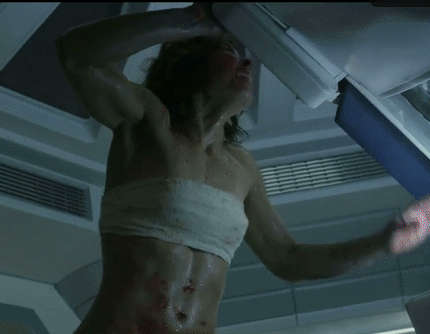 Noomi Rapace In Prometheus Abs