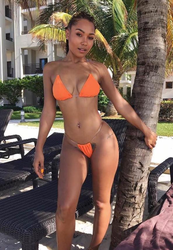 Parker Mckenna Posey NSFW