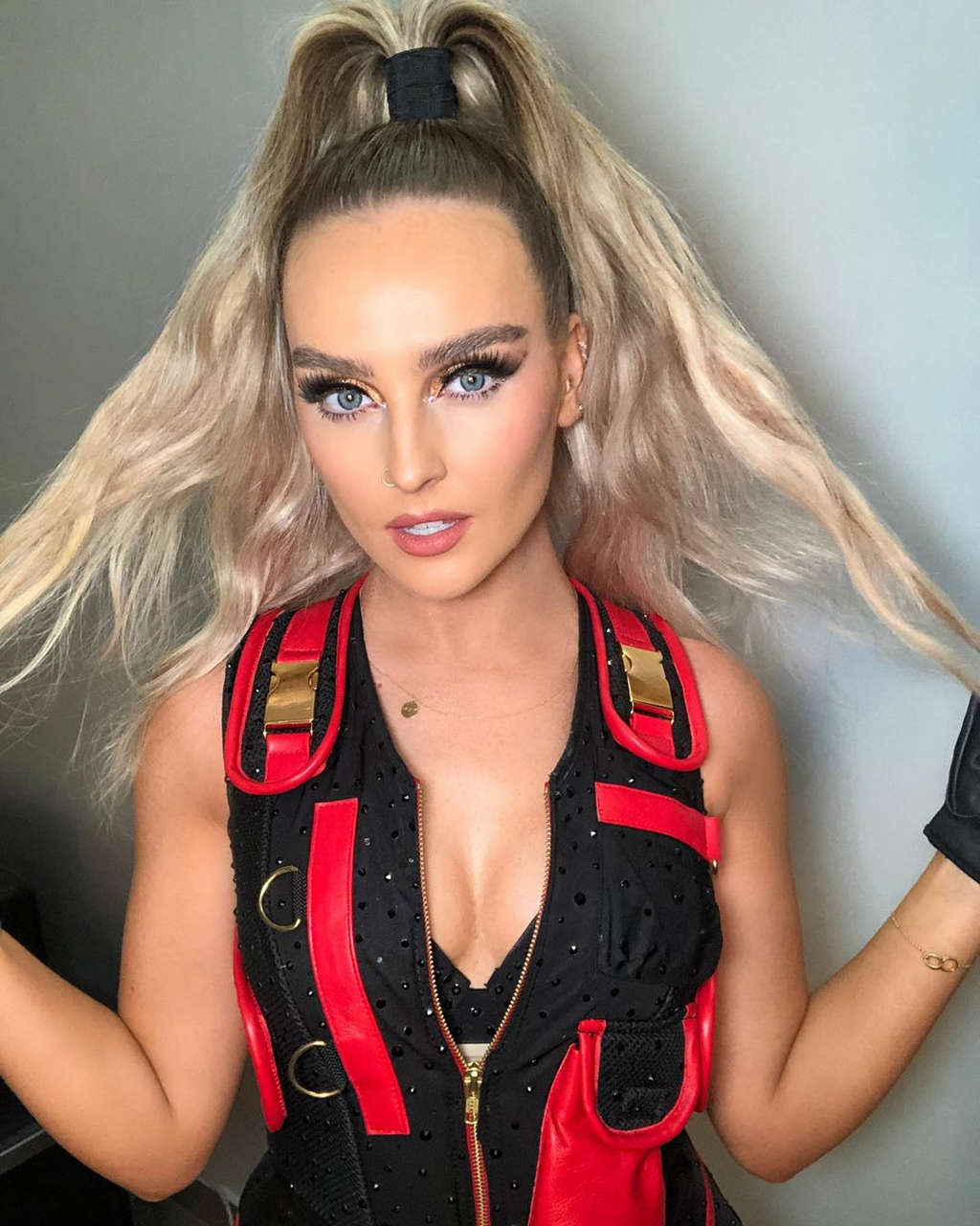 Perrie Edwards Cleavage