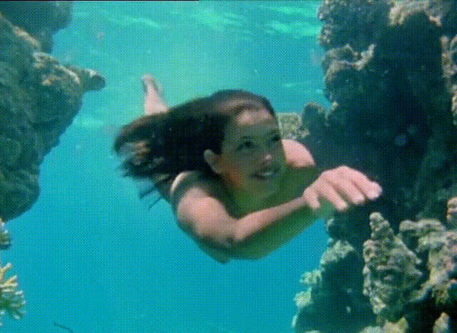 Phoebe Cates NSFW