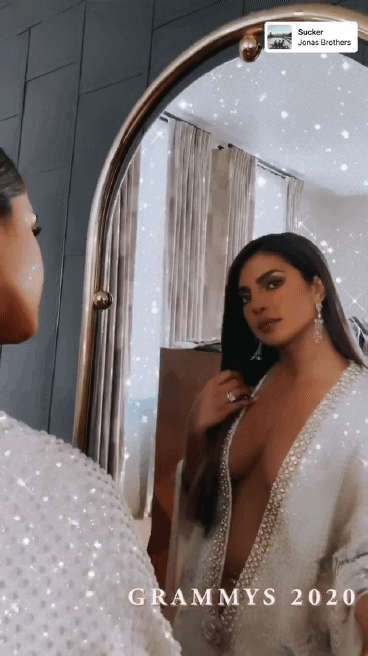 Priyanka Chopra Cleavage