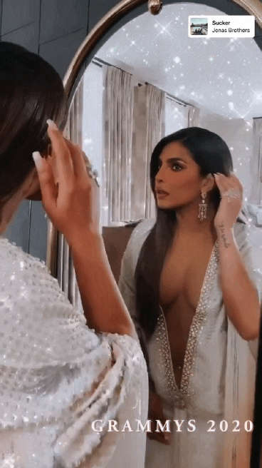 Priyanka Chopra Cleavage