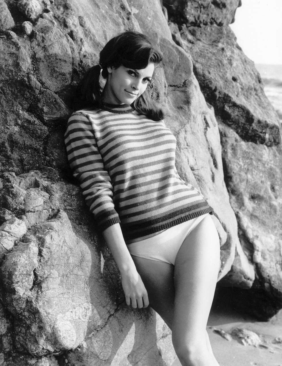 Raquel Welch Looking Cute In 1965 NSF