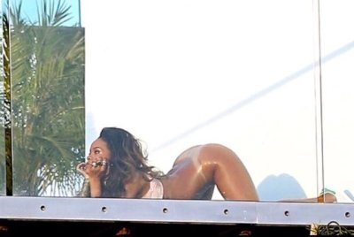 Rihanna Face Down Ass Up