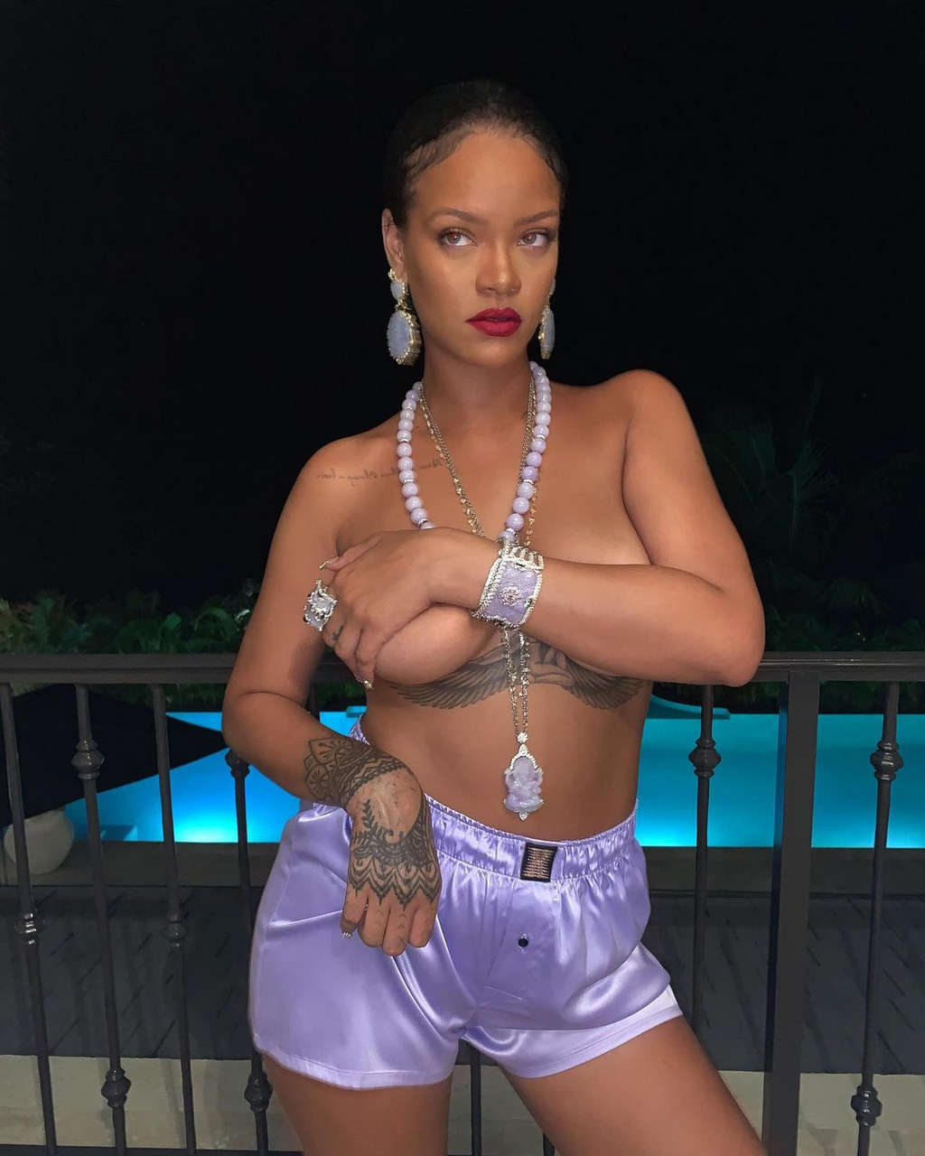 Rihanna NSFW