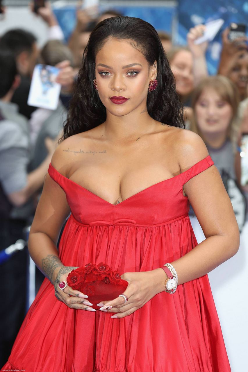 Rihanna Spilling Out Of Her Dress NSFW