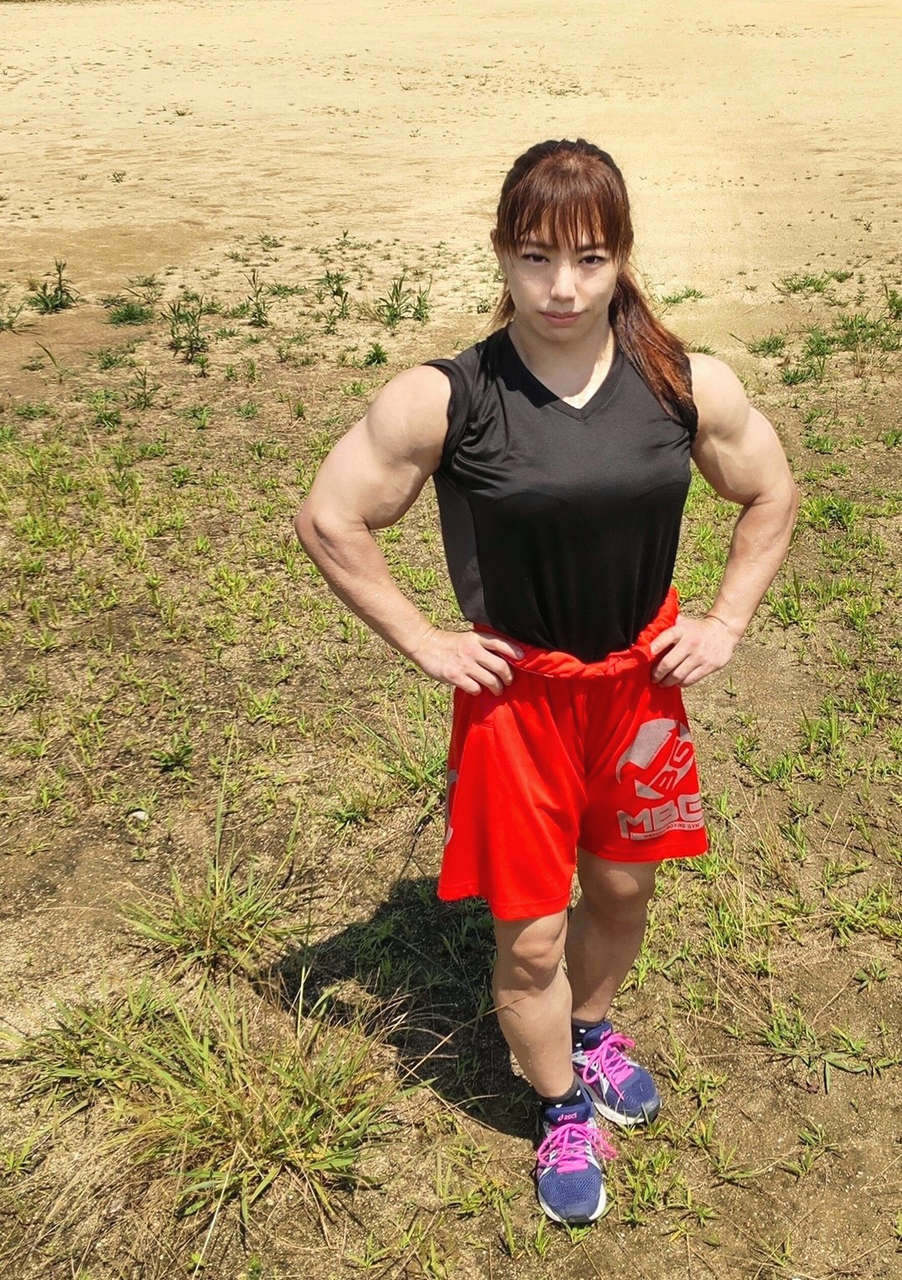 Rin Nakai Muscles