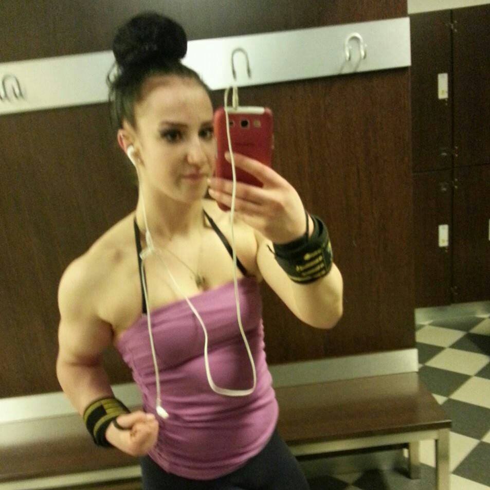 Romina Costanza Muscles