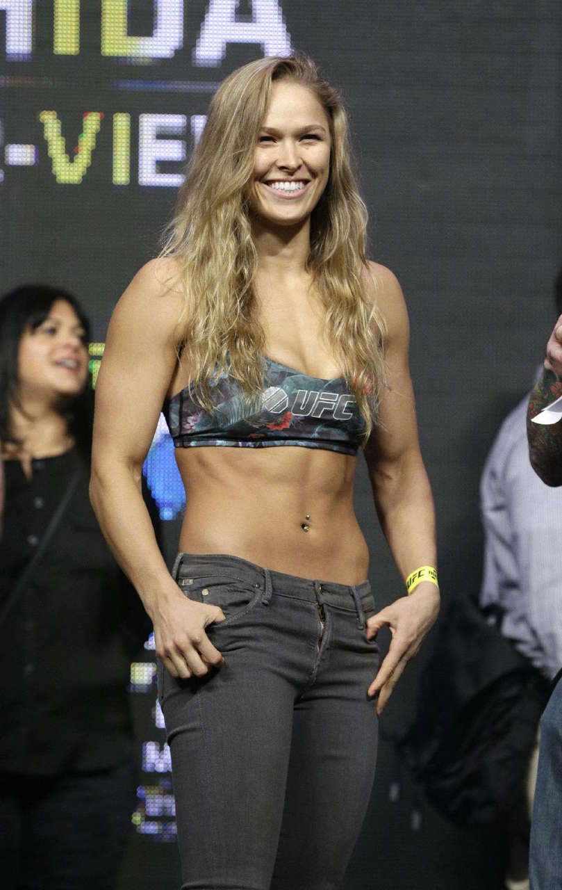 Ronda Rousey Abs