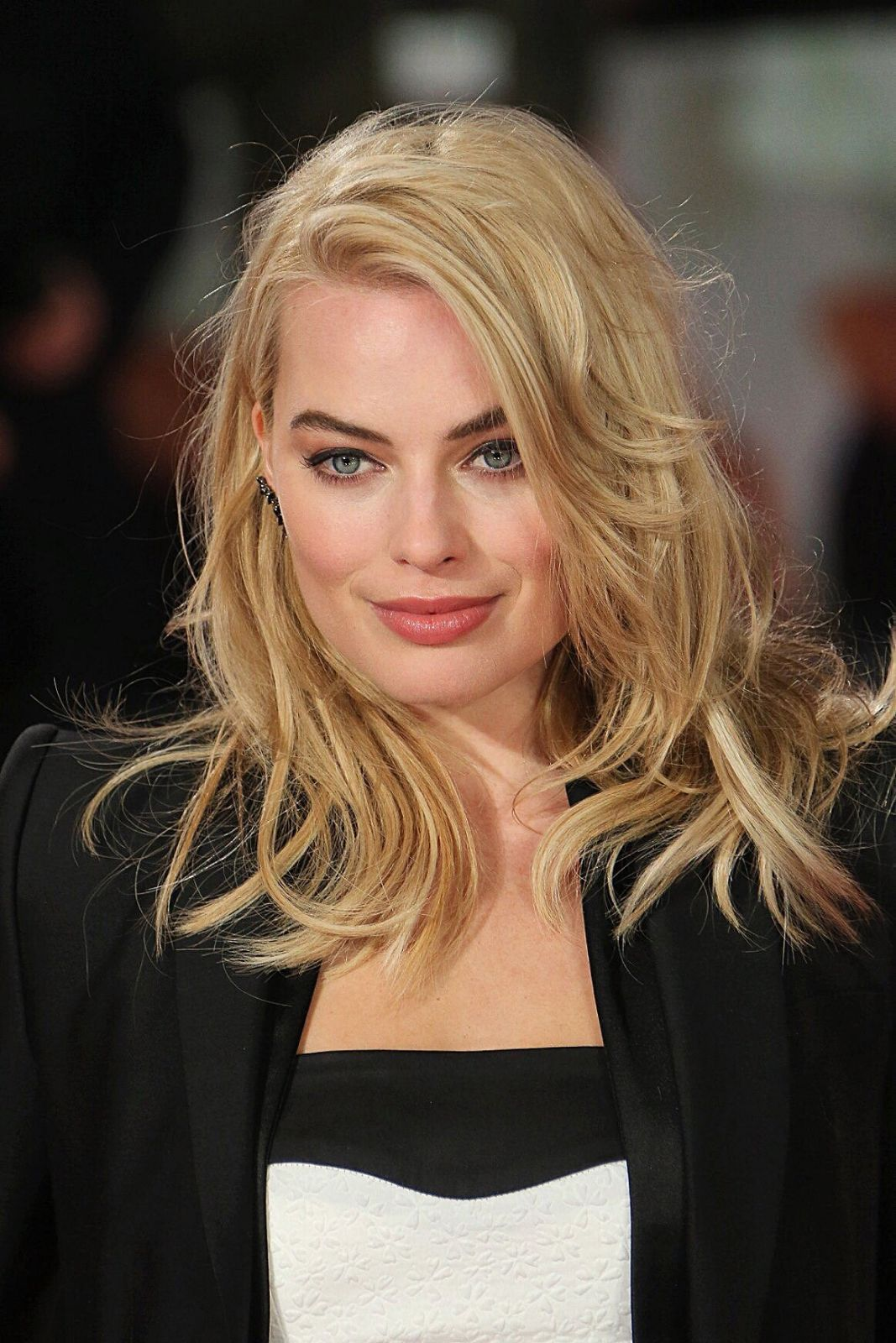 Rp As Margot Robbie Or Scarjo For M