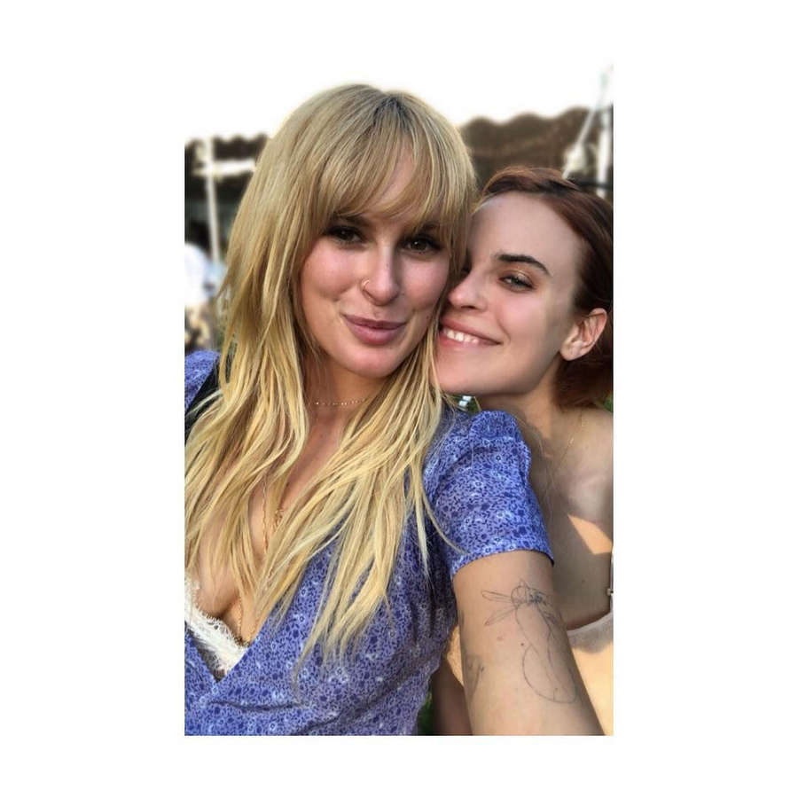 Rumer Willis NSFW