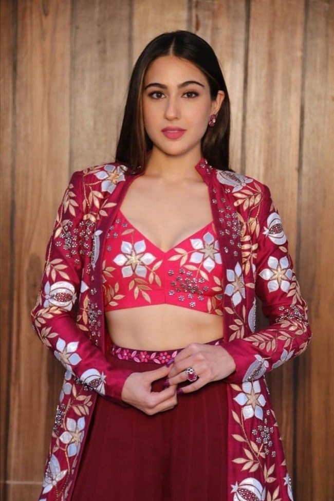 Sara Ali Khan NSFW