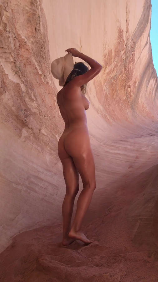 Sara Underwood NSFW