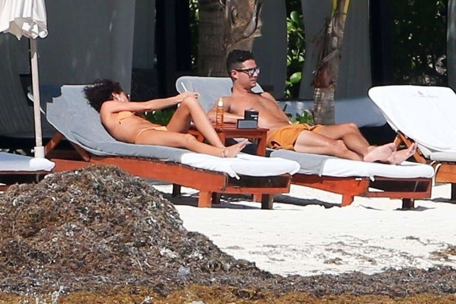 Sarah Hyland NSFW