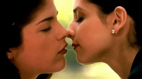 Sarah Michelle Gellar And Selma Blair NSFW