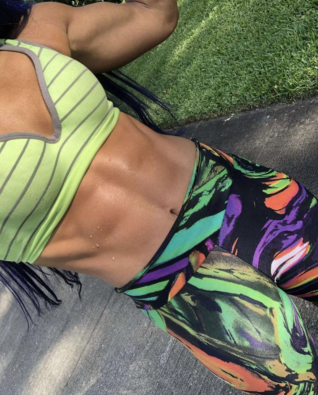 Sasha Banks Ab